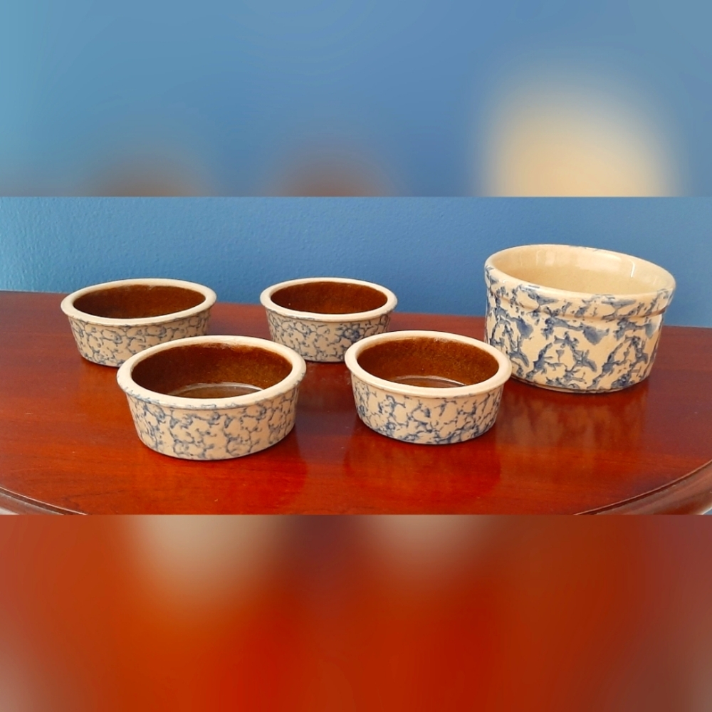 Vintage RRP Co. Roseville OH Blue Spongeware Pottery Small Crock, 4 Mini Crocks